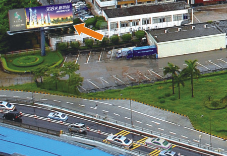 广东深圳市交通路网媒体皇岗口岸海关大楼旁立柱编号：DFMC-SZ-022