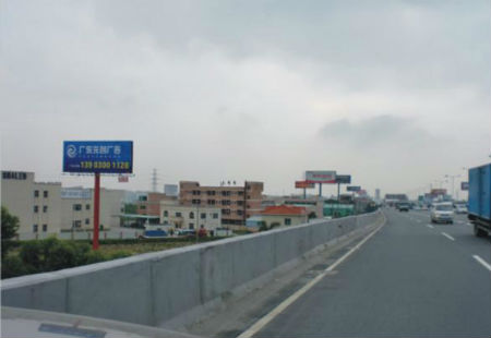 广东高速媒体广深高速东莞道滘出入口南面(大岭丫村)立柱编号：DXGG-DG-007