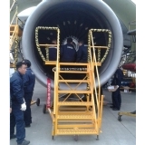 A330发动机进气道工作梯