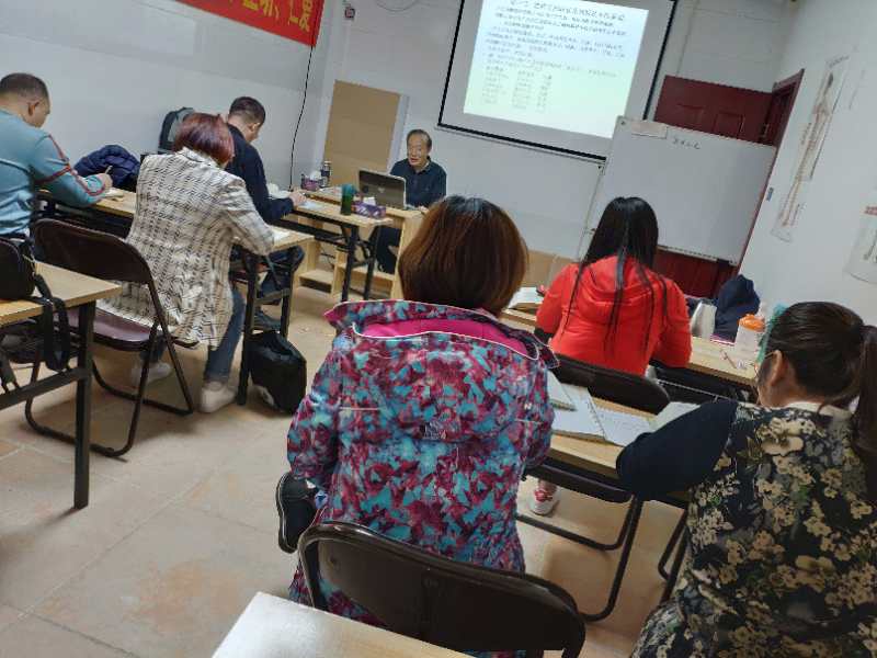 天津弘易堂八字命理培训班暑期开班